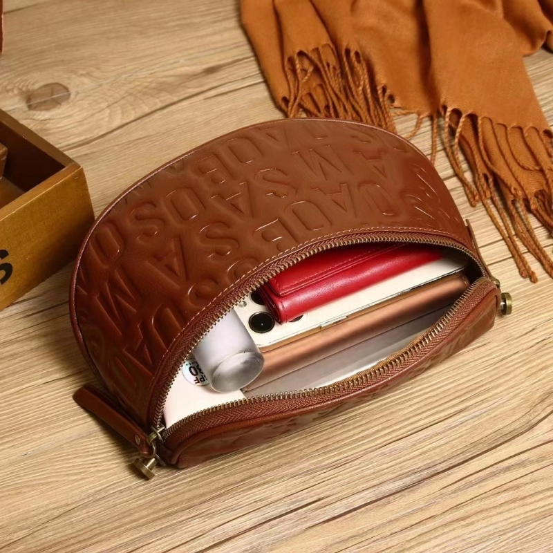 Women_s_Retro_Brown_Leather_Letter_Mark_Funny_Pack_Waist_Bag-4