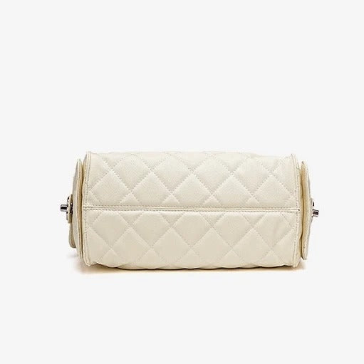 Quilted off-white handbag bottom