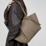 Large Capacity Genuine Leather Bat Carrying Wing Tote Bag | PRUSES - PRUSES