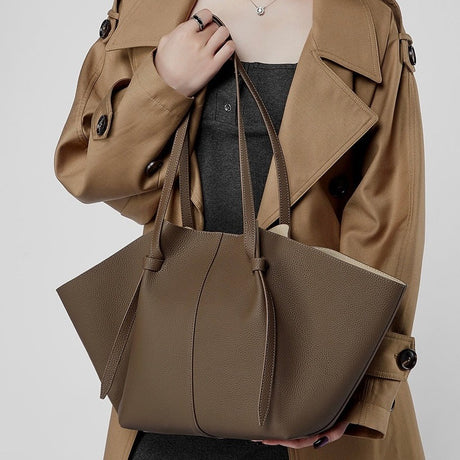 Women's Genuine Leather Large Capacity Bat Tote Bag | PRUSES