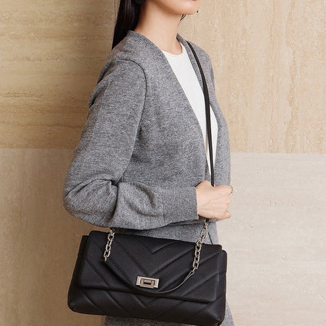 Women's black cowhide Quilted Chain Flap Crossbody Bag