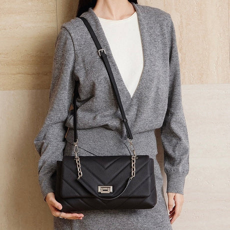 Women's black Leather Quilted Chain Flap Crossbody Bag