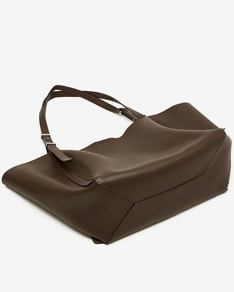 Coffee brown leather tote bag bottom detail