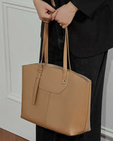 Women's camel Minimalist Vegetable-Tanned Leather Tote Bag