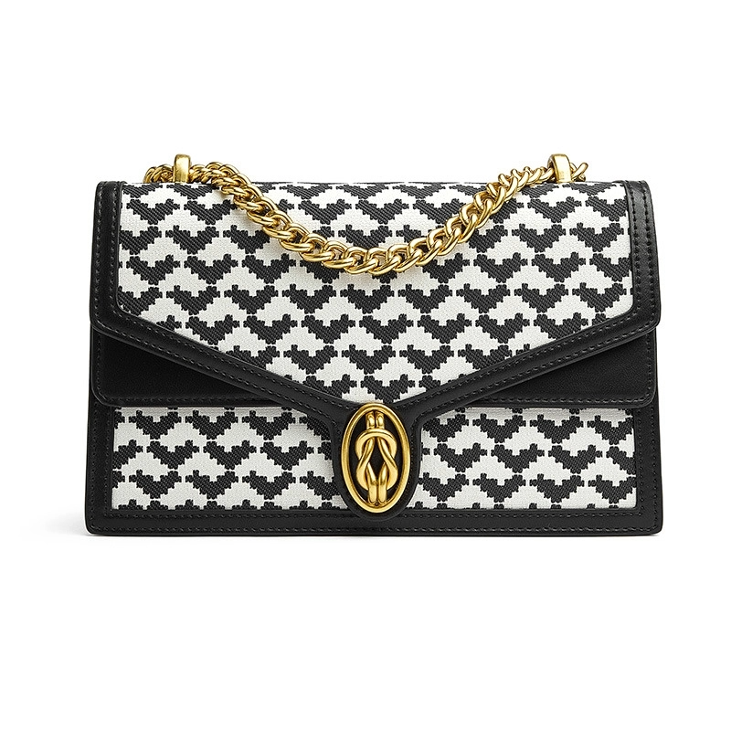 black_and_white_embroidery_heart_printed_flap_square_chain_shoulder_bags_6
