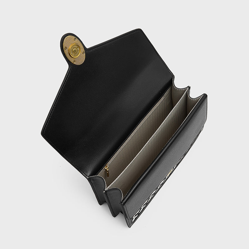 black_and_white_embroidery_heart_printed_flap_square_chain_shoulder_bags_9