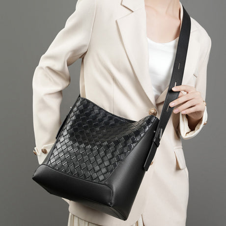 black_genuine_leather_woven_large_tote_bag_wide_strap_shoulder_bags_4