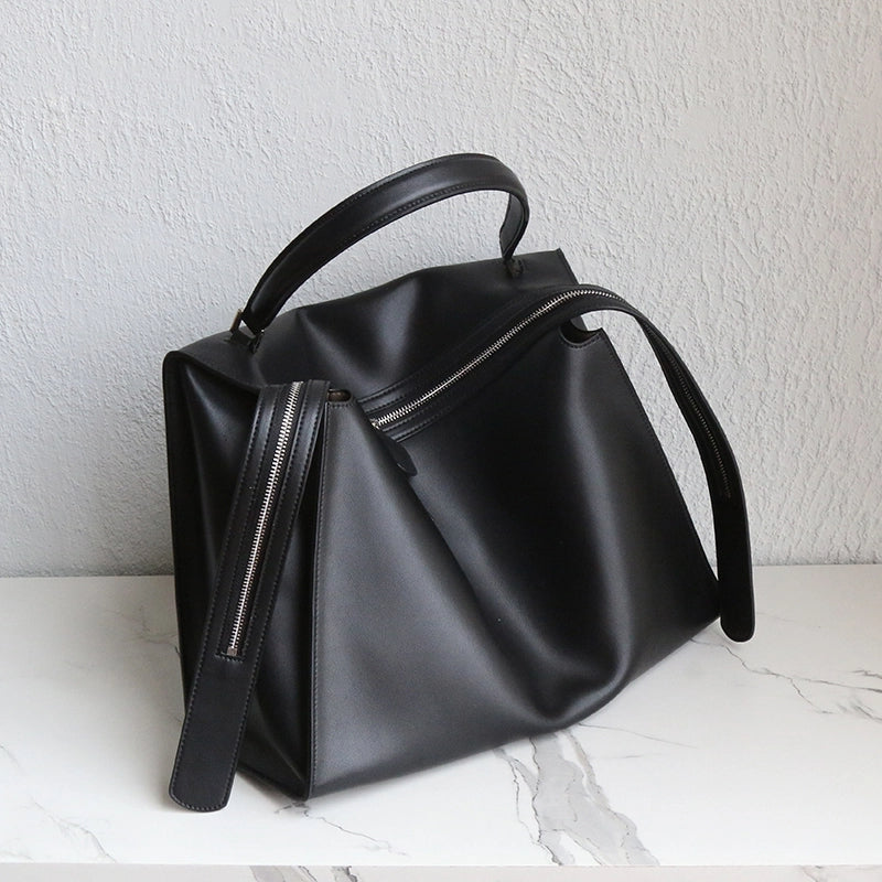 black_leather_zipper_large_tote_bag_with_wide_shoulder_strap_shoulder_2