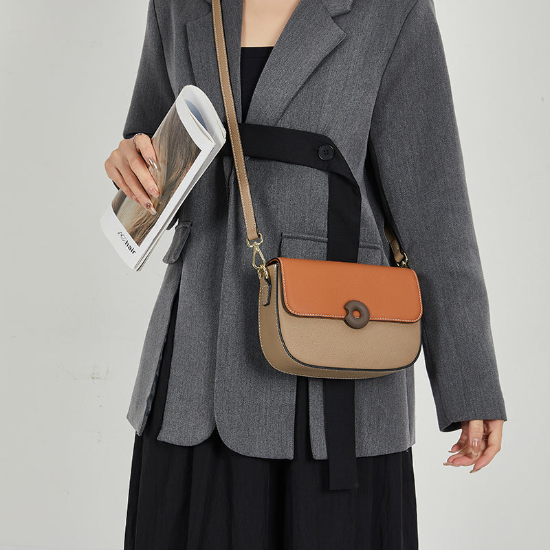 khaki_leather_flap_saddle_bag_buckle_message_shoulder_bag_3