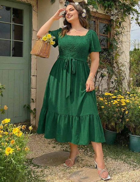 Plus Size Green Patchwork Lace Ruffle Short Sleeve Midi Dress