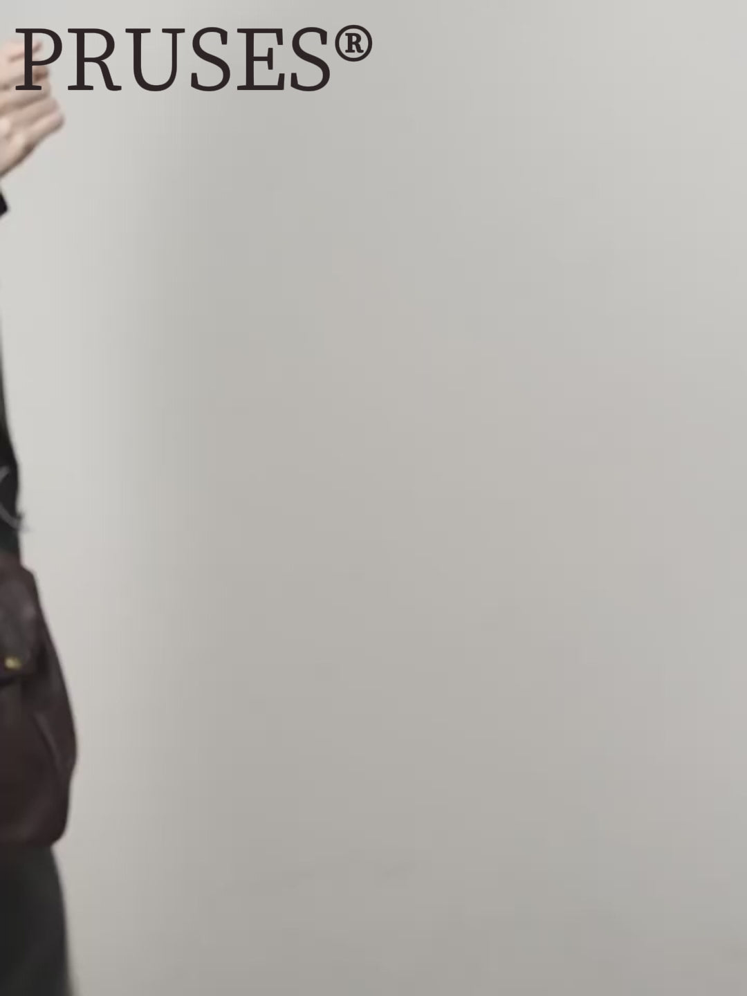 Demonstration video of women’s genuine leather soft minimalist casual tote bag in everyday settings