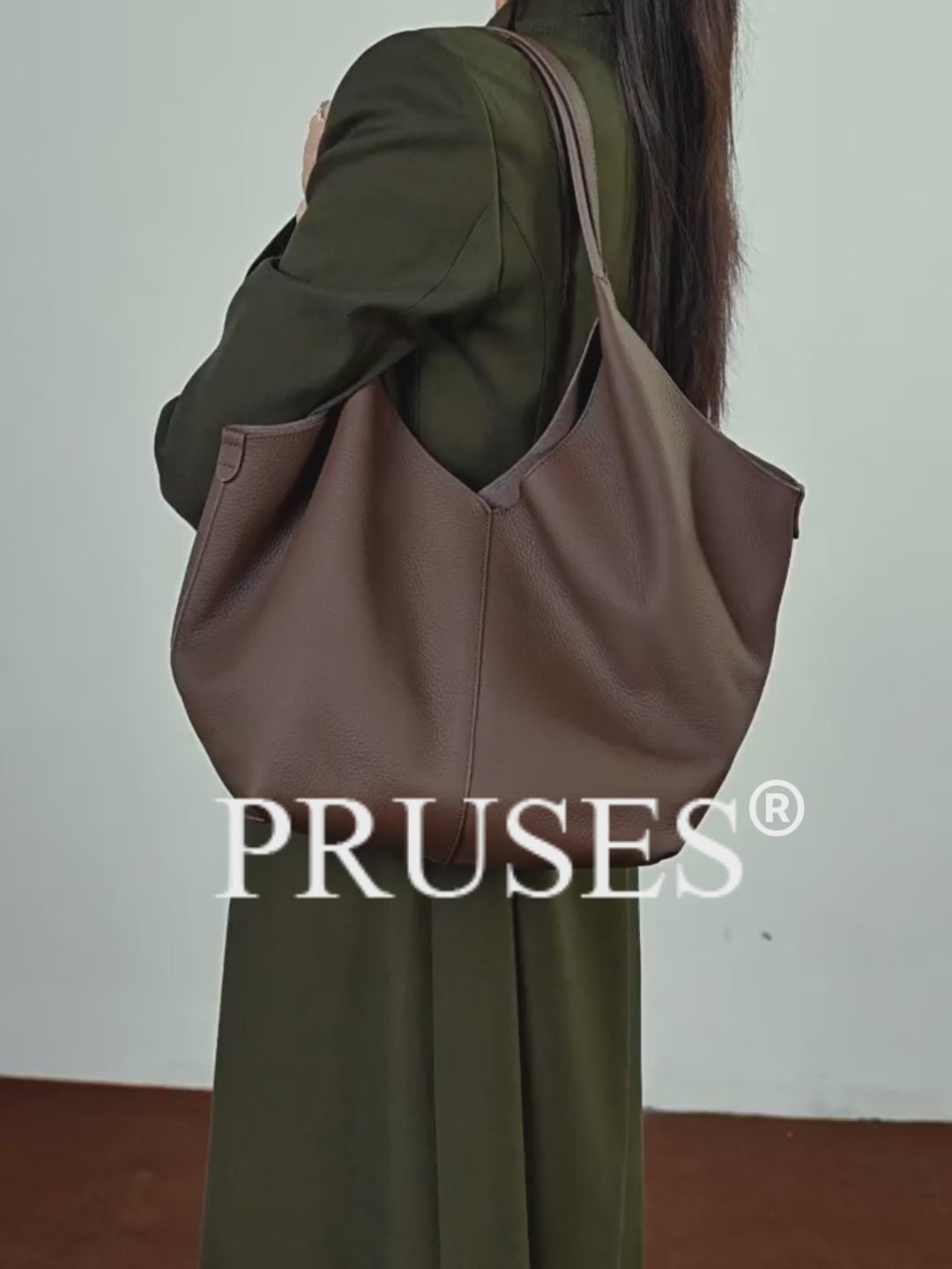 Women's Soft Leather Slouchy Hobo Bag pruses vedio