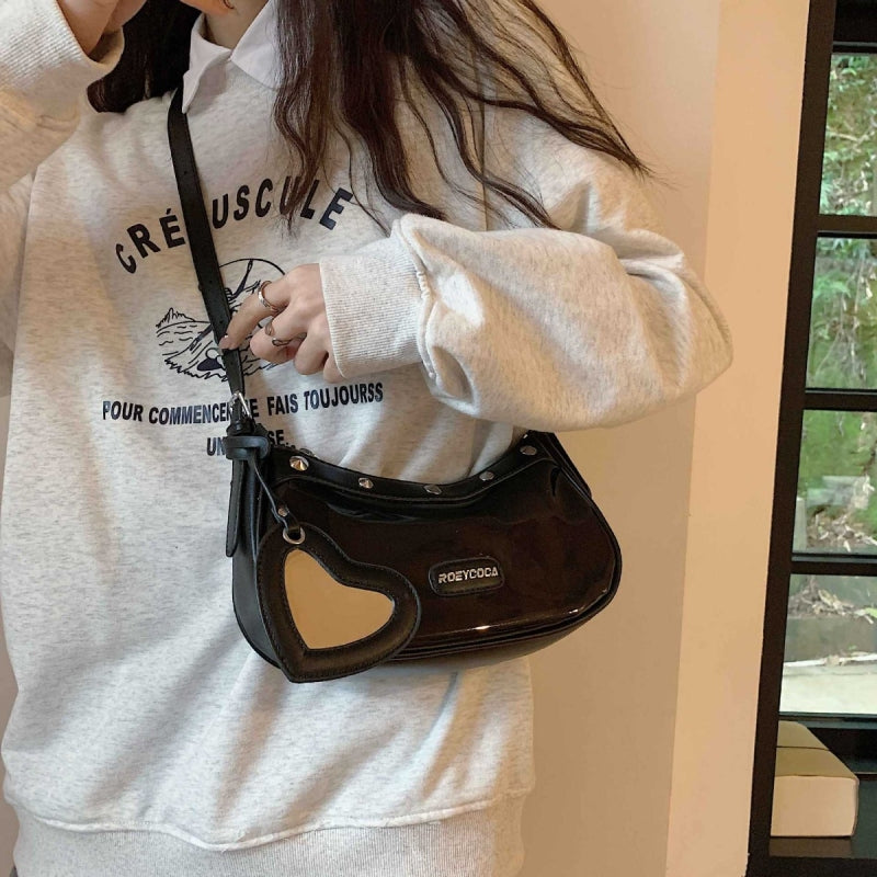 rivet_clear_jelly_Black_Rivet_Clear_Jelly_Hobo_Bag_Studded_Heart_Charm_Crossbody_Purse_PRUSES-6hobo_bag_studded_zip_crossbody_purse_17