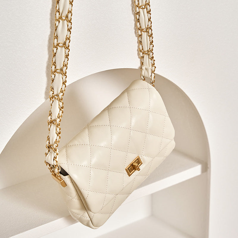 white_leather_chain_crossbody_purse_quilted_flap_shoulder_bag_3