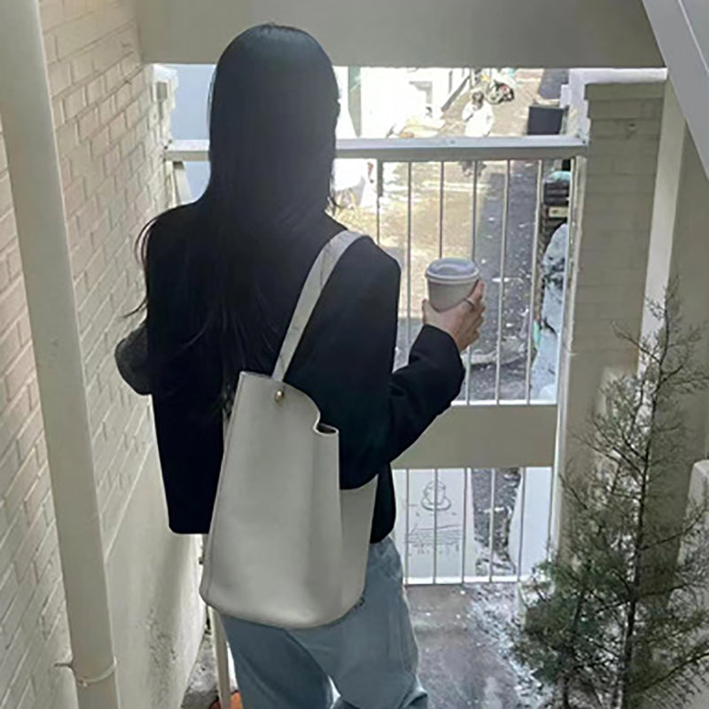 white_leather_minimalist_bucket_bags_large_tote_bag