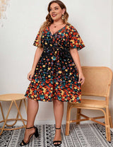 Plus Size Vintage Floral V-Neck Tie Waist Midi Dress
