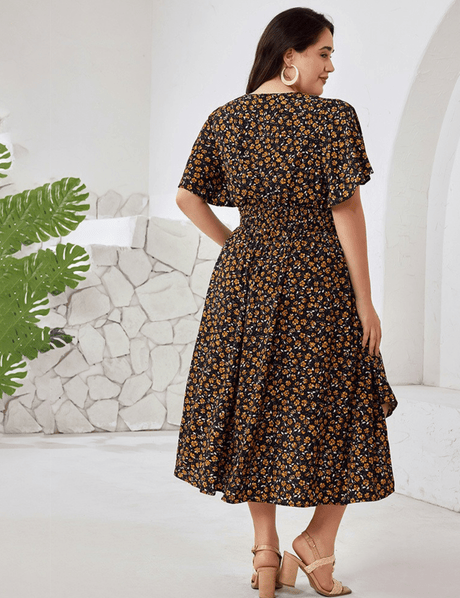 Women Plus Size Pocketed V - Neck Floral Maxi Dress | PRUSES - PRUSES