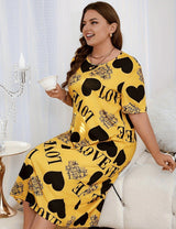 Plus Size Yellow Heart Printed Short Sleeve Nightgown