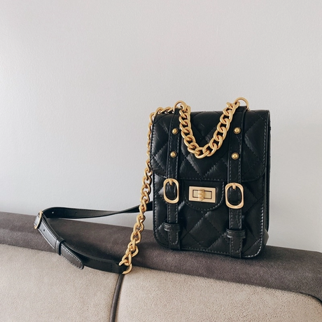 women_s_black_leather_quttied_bag_large_size_with_chain