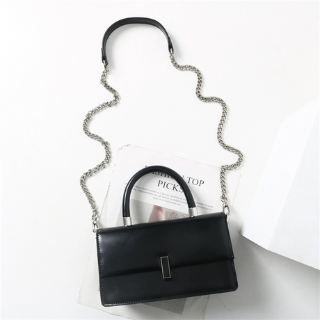 women_s_simple_style_black_leather_flap_handbag_3